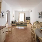 9 Muses Naxos Apartmán