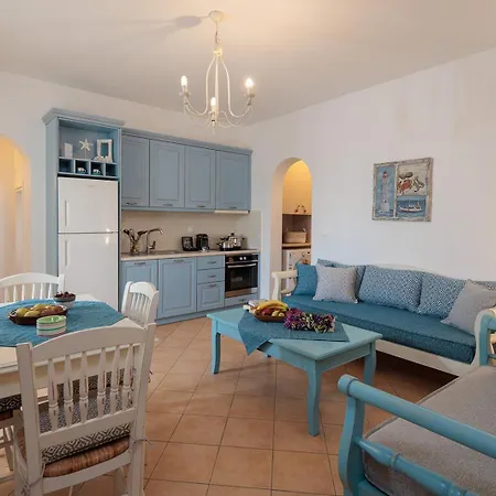 9 Muses Naxos * Kastraki (Naxos)