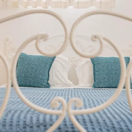 9 Muses Naxos * Kastraki (Naxos)