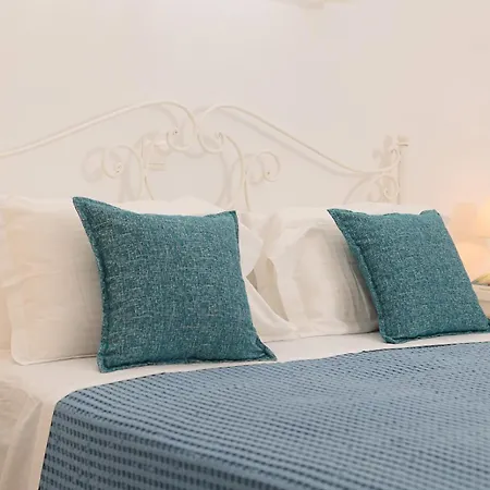 9 Muses Naxos * Kastraki (Naxos)